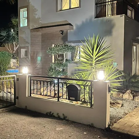 Porta Aurea Villa Ayia Napa