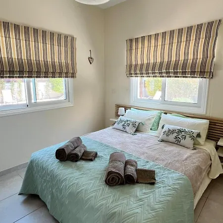 Porta Aurea Villa Ayia Napa