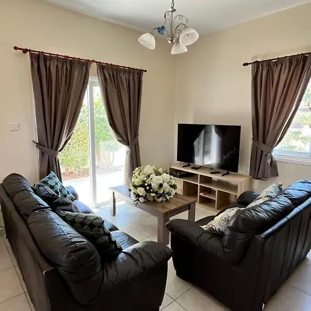 Вилла Porta Aurea