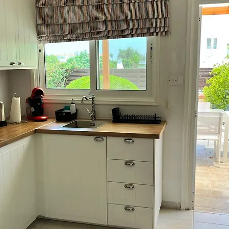 Porta Aurea Villa Ayia Napa