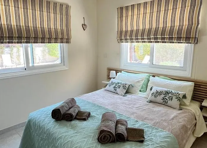 Porta Aurea Villa Agia Napa