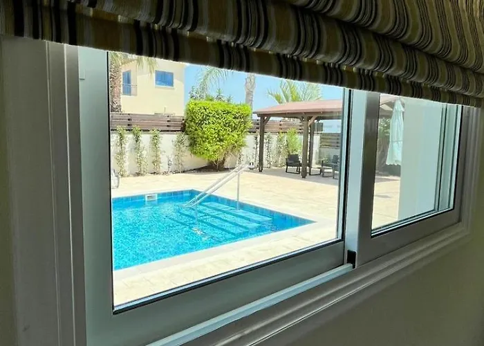 Porta Aurea Agia Napa