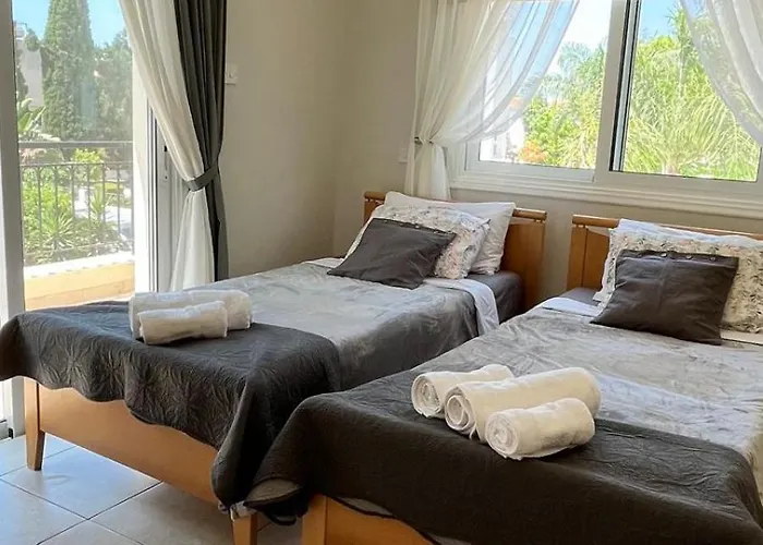 Porta Aurea * Agia Napa